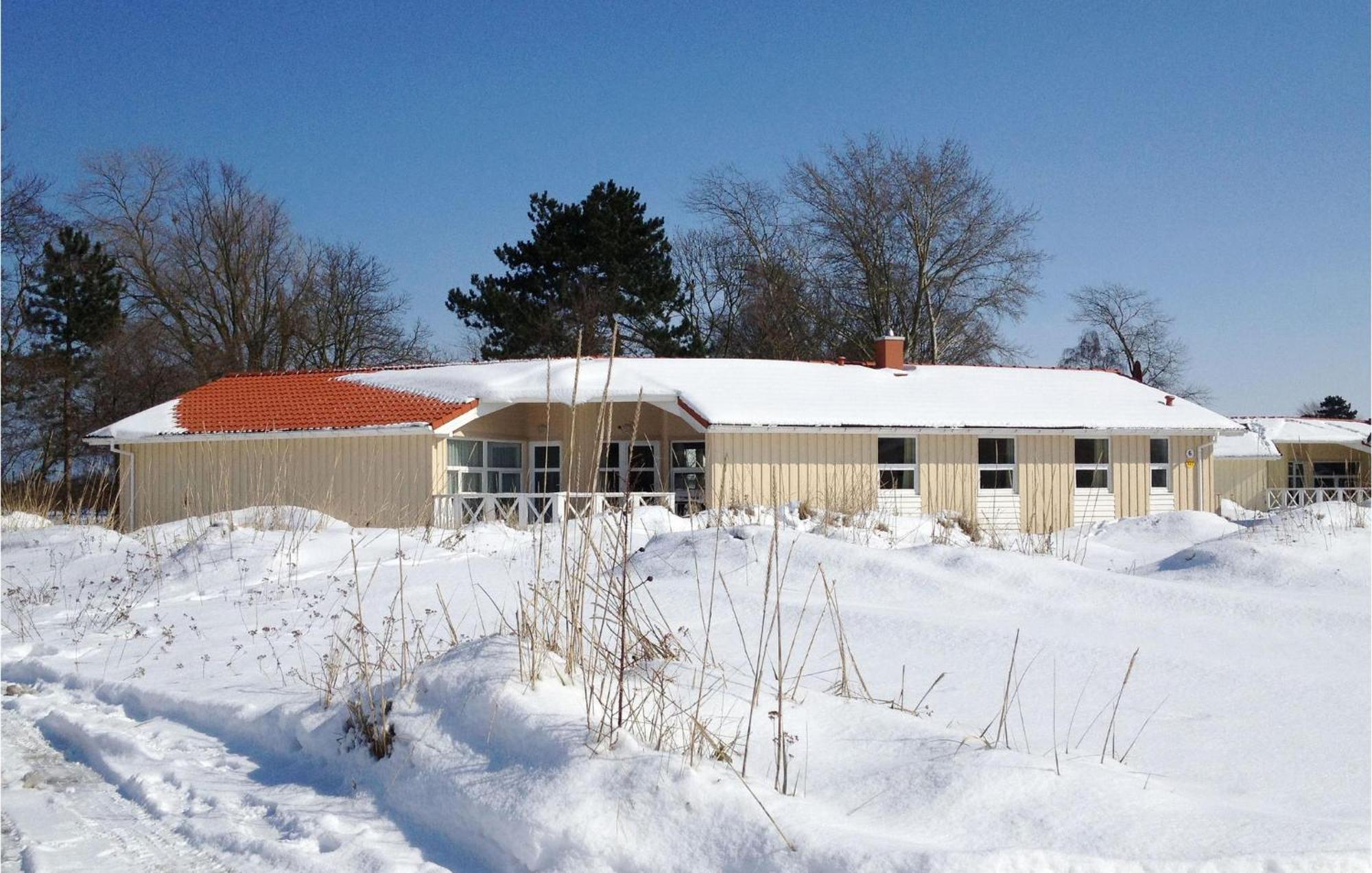 Ferienhaus Meeresrauschen 5 - Dorf 6 Y Lübeck