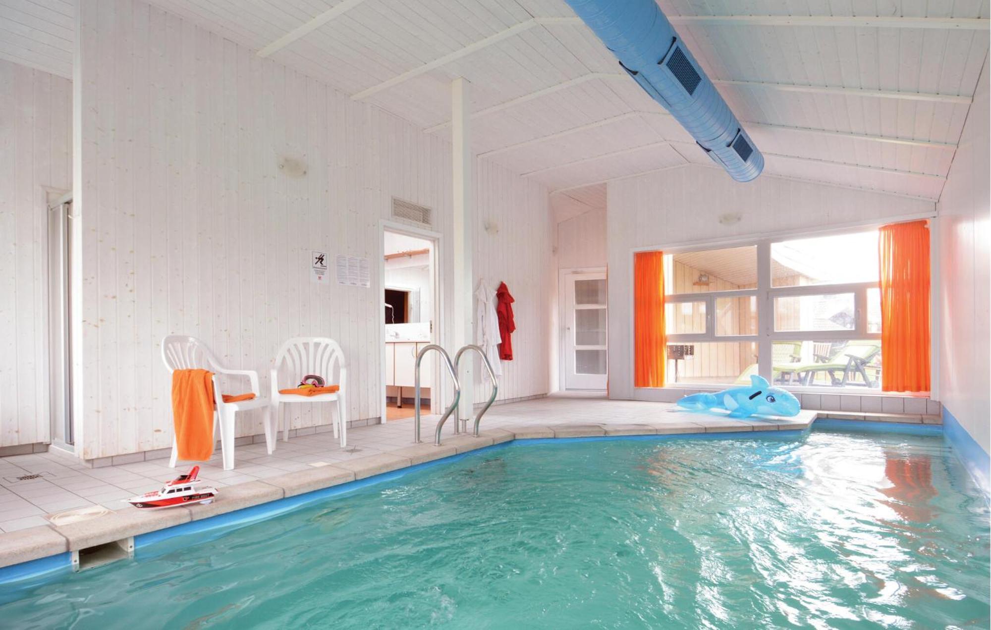 Ferienhaus Meeresrauschen 5 - Dorf 6 Y Lübeck
